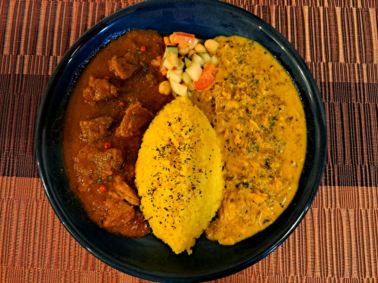 CURRY LOUNGE ハーフ&ハーフ