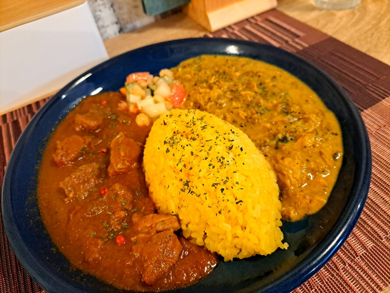 CURRY LOUNGE ハーフ&ハーフ